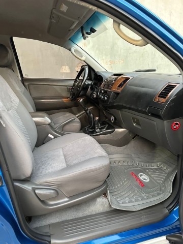 Venda TOYOTA HILUX
