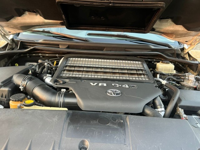 Venda TOYOTA LAND CRUISER | VX