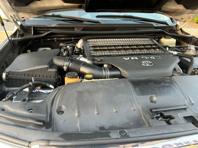 Venda TOYOTA LAND CRUISER | VX