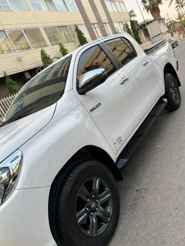 Venda TOYOTA HILUX | SRS