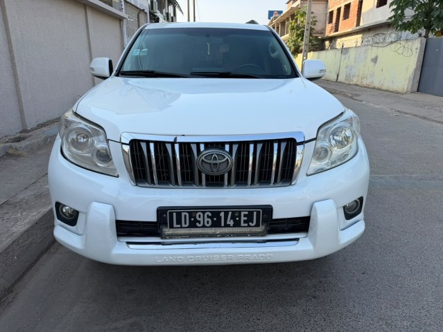 Venda TOYOTA LAND CRUISER PRADO TLX FULL
