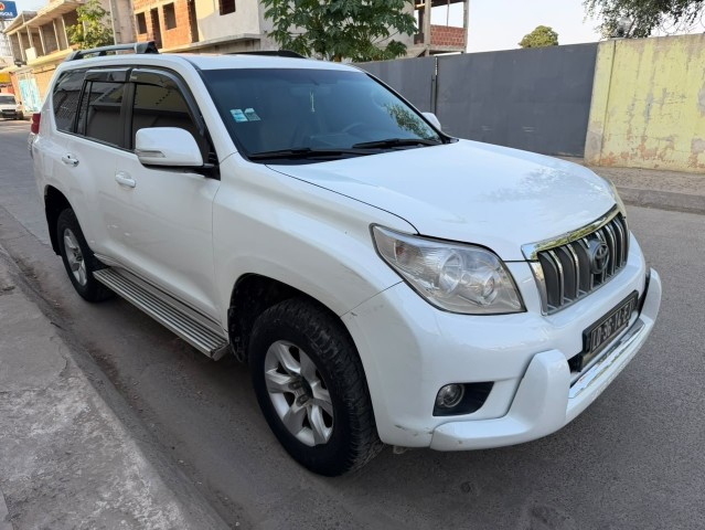 Venda TOYOTA LAND CRUISER PRADO TLX FULL