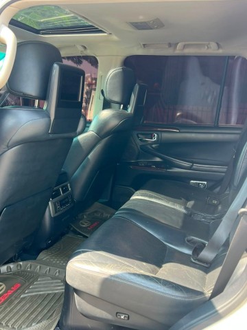Venda LEXUS LX570S