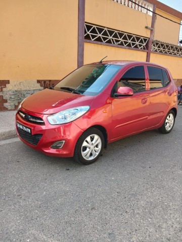 Venda HYUNDAI i10 1.2