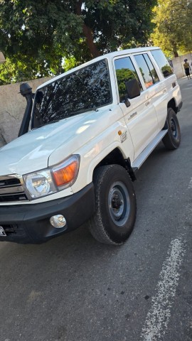 Venda TOYOTA LAND CRUISER | LX