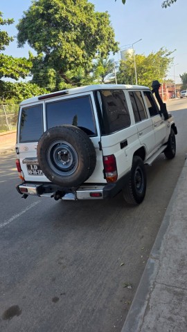 Venda TOYOTA LAND CRUISER | LX