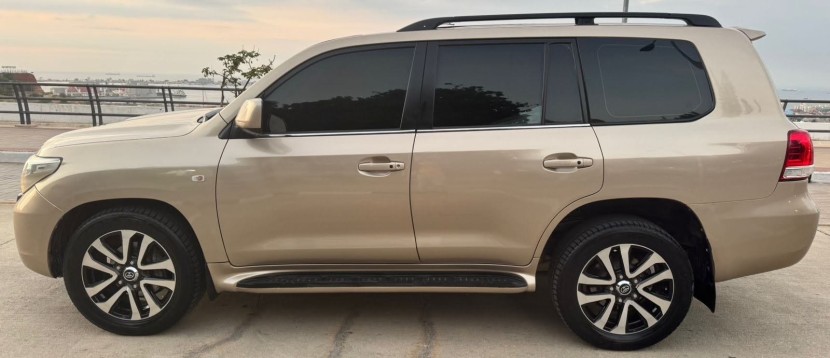 Venda TOYOTA LAND CRUISER | VX BITURBO