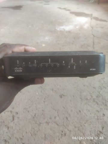 Venda Cisco - modem de cabo + roteador Wi-Fi + telefone VoIP