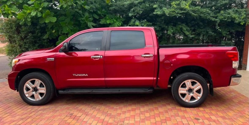 Venda TOYOTA TUNDRA | 3UR - FE DUAL