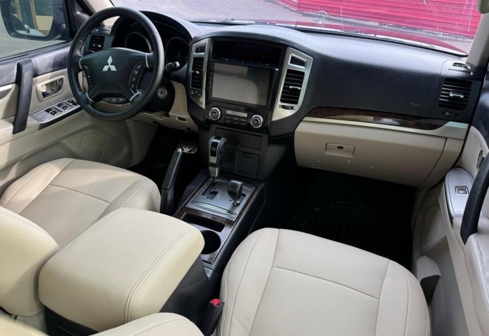 Venda MITSUBISHI PAJERO V6 LIMPO SÉRIE H