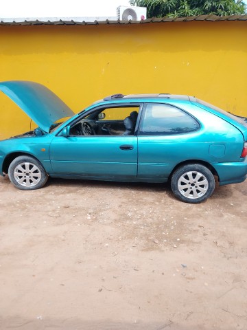 Venda TOYOTA COROLLA "RABO DE PATO"
