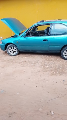 Venda TOYOTA COROLLA "RABO DE PATO"