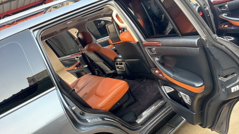 Venda LEXUS LX 570S