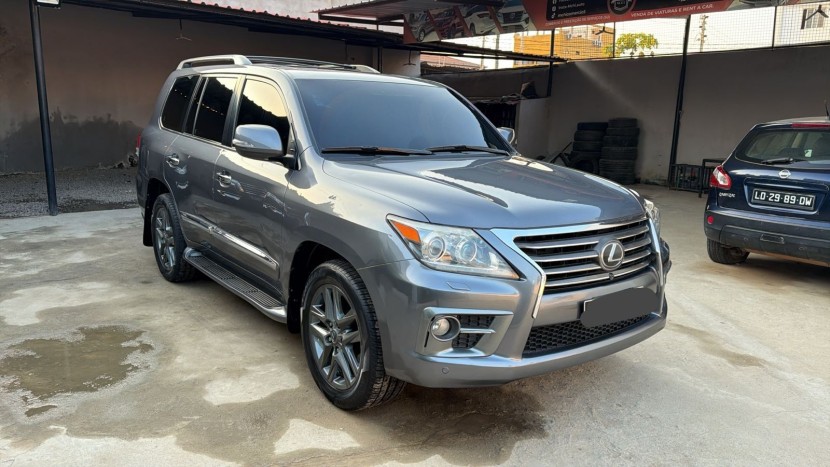 Venda LEXUS LX 570S
