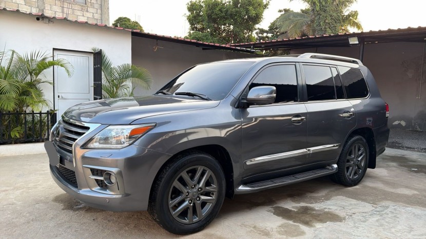 Venda LEXUS LX 570S
