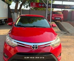 A venda TOYOTA YARIS