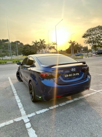 Venda HYUNDAI ELANTRA FULL OPTIONS