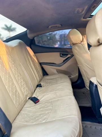 Venda HYUNDAI ELANTRA FULL OPTIONS