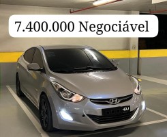 A venda HYUNDAI ELANTRA