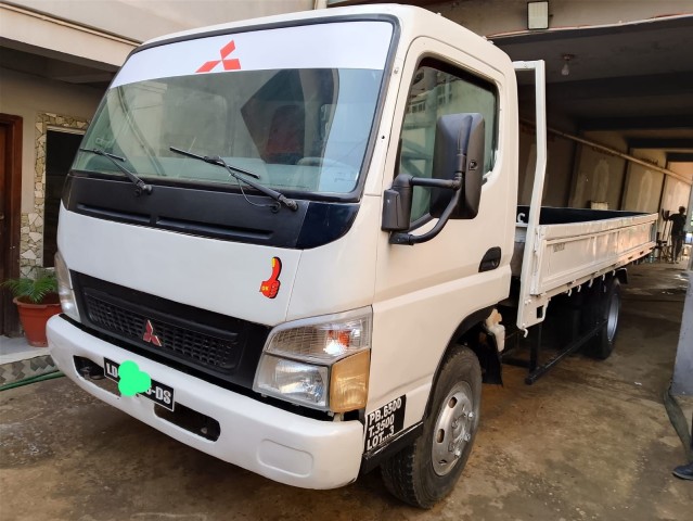 Venda MITSUBISHI CANTER