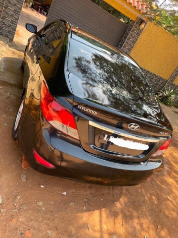 Venda HYUNDAI ACCENT DUAS VARETAS