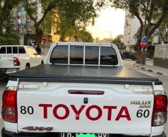 A venda TOYOTA Hilux