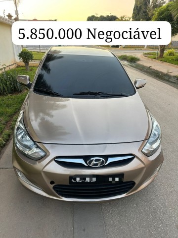 Venda HYUNDAI ACCENT 2V