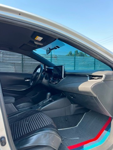 Venda TOYOTA COROLLA HYBRID