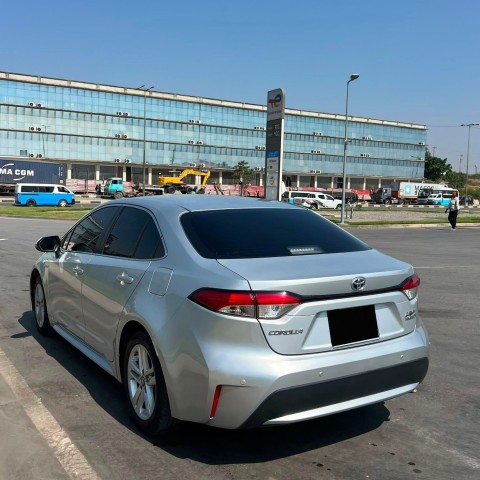 Venda TOYOTA COROLLA HYBRID