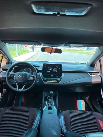 Venda TOYOTA COROLLA HYBRID