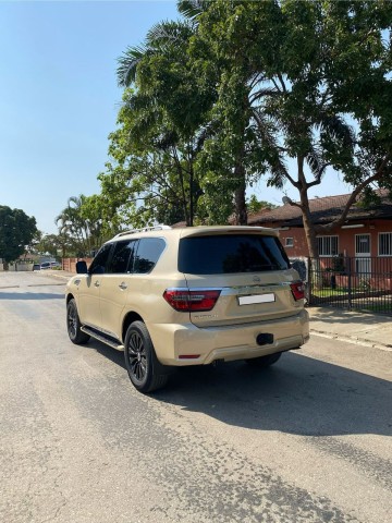 Venda NISSAN PATROL PLATINIUM V8