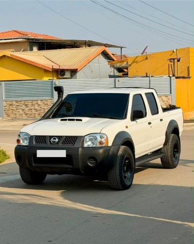 Venda NISSAN HARDBODY