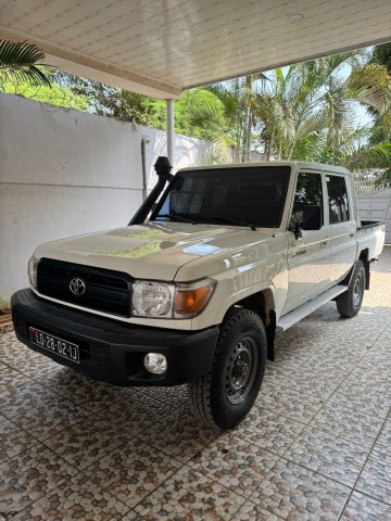 Venda TOYOTA LAND CRUISER | AZ 70 ANNIVERSARY