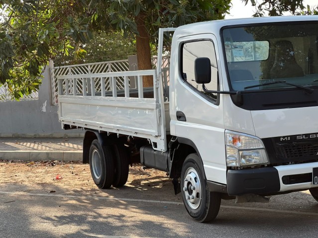 Venda MITSUBISHI CANTER