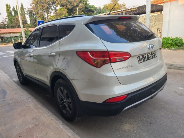 Venda HYUNDAI SANTA FÉ { 936539125 }