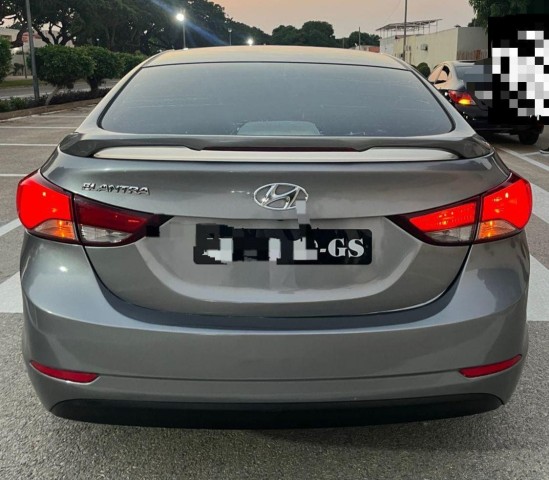 Venda HYUNDAI ELANTRA