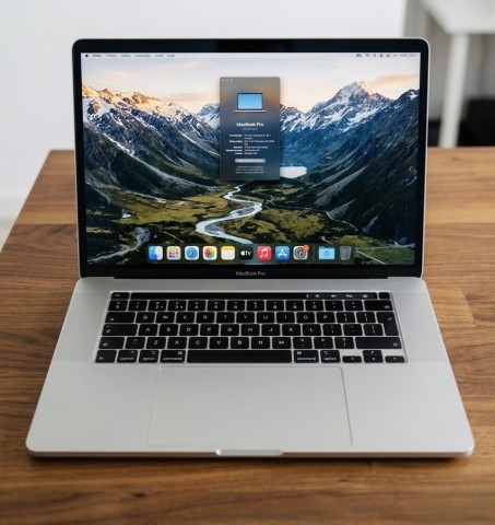 Venda MacBook Pro Touch Bar 2019 i7