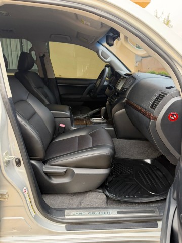 Venda TOYOTA LAND CRUISER GXR