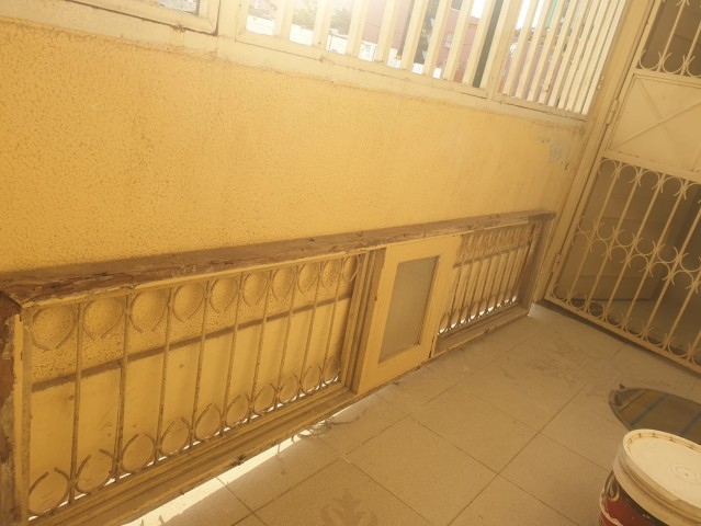 Venda Moveis, Armários Cozinha, Janelas com Gradeamentos