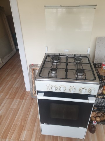 Venda Moveis, Armários Cozinha, Janelas com Gradeamentos