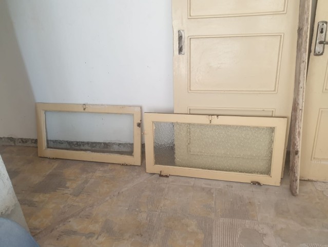 Venda Moveis, Armários Cozinha, Janelas com Gradeamentos