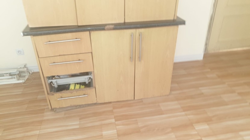 Venda Moveis, Armários Cozinha, Janelas com Gradeamentos