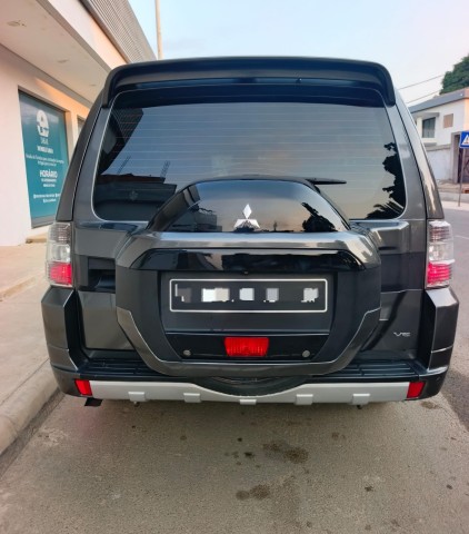 Venda MITSUBISHI PAJERO V6 LIMPO MATRÍCULA SÉRIE G