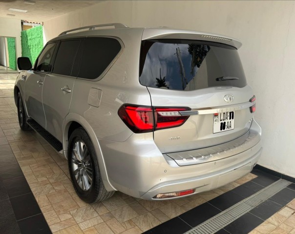 Venda NFINITI QX80 V8