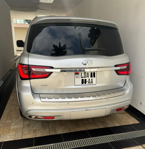 Venda NFINITI QX80 V8