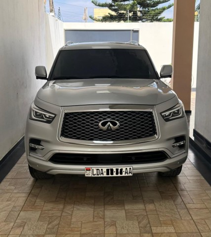 Venda NFINITI QX80 V8