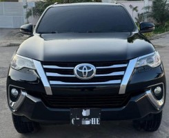 A venda TOYOTA FORTUNER