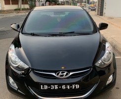 A venda HYUNDAI ELANTRA MATRICULA SÉRIE F