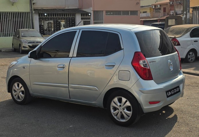Venda HYUNDAI i10 1.2