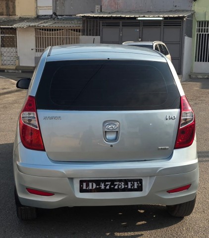 Venda HYUNDAI i10 1.2
